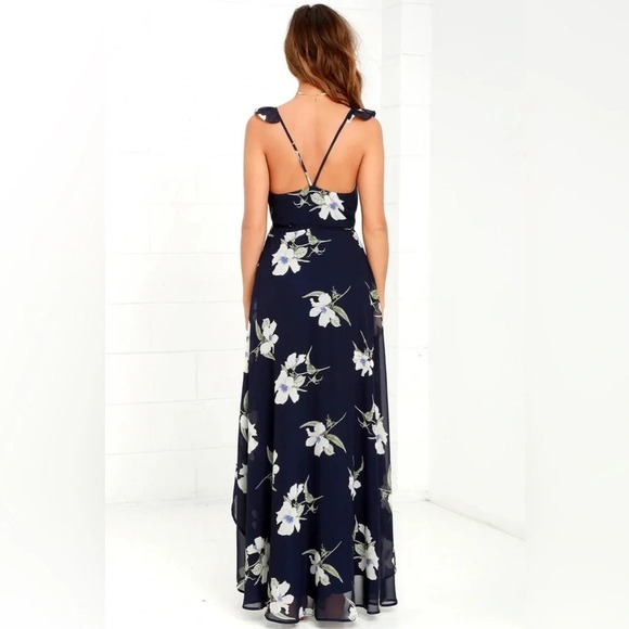 NWT Lulu's All Mine Navy Blue Floral Print High-Low Wrap Dress Medium - Picture 10 of 11